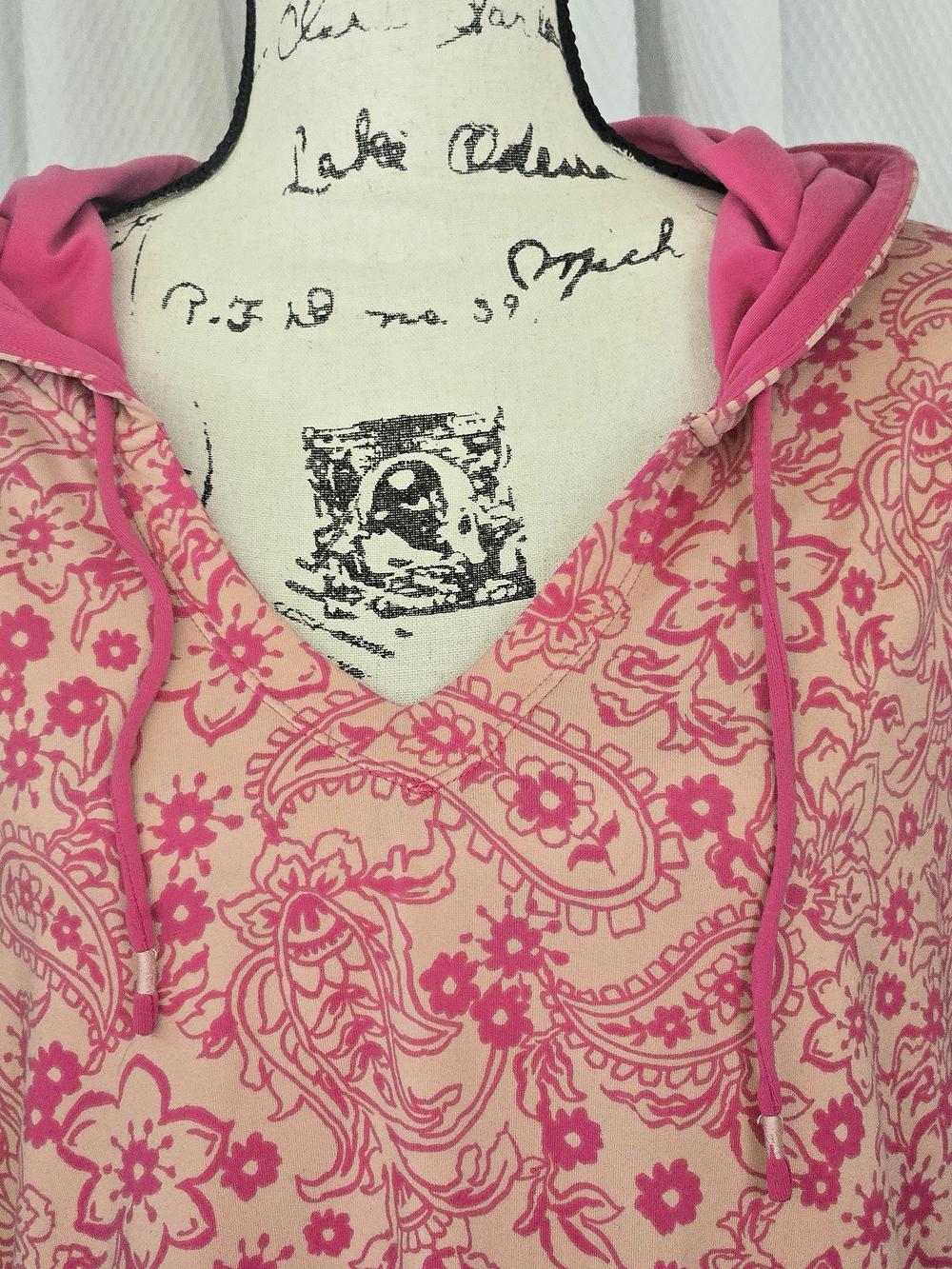Comfort Code by Cuddl Duds 2 Pc Lounge Set Pink Paisley Hoodie & Cropped Pants - Picture 2 of 10